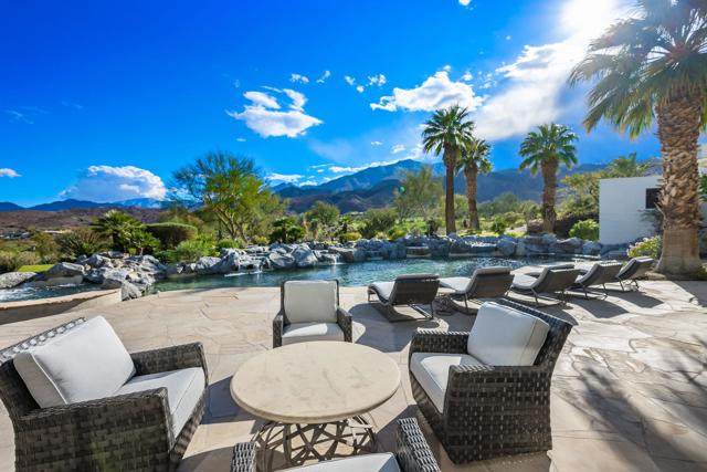 79235 Tom Fazio N Lane, La Quinta CA: https://media.crmls.org/mediaz/504975cb-adfb-41ce-8877-80d849e04bbf.jpg