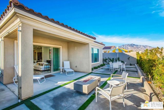 24 Zinfandel, Rancho Mirage CA: https://media.crmls.org/mediaz/5049cc45-dc5c-419d-9db9-502d600ced34.jpg