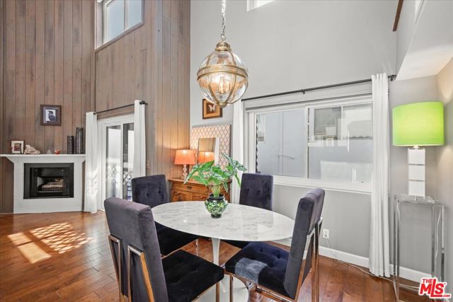 12938 Valleyheart Drive, Studio City CA: https://media.crmls.org/mediaz/504a377b-5da9-4443-8526-a1043179ece8.jpg