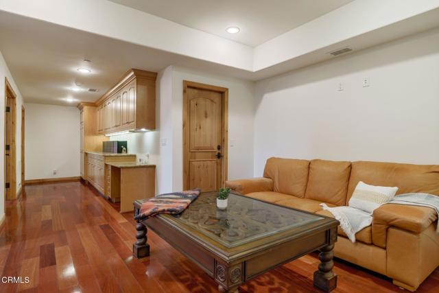 300 N Kalorama Street, Ventura CA: https://media.crmls.org/mediaz/504a7242-3cd4-4ca9-b060-f9c666f13b67.jpg