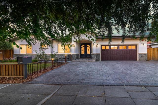 1258 S Stelling Road, Cupertino CA: https://media.crmls.org/mediaz/504abe1a-fafc-424d-b13e-25b5c9c3e926.jpg