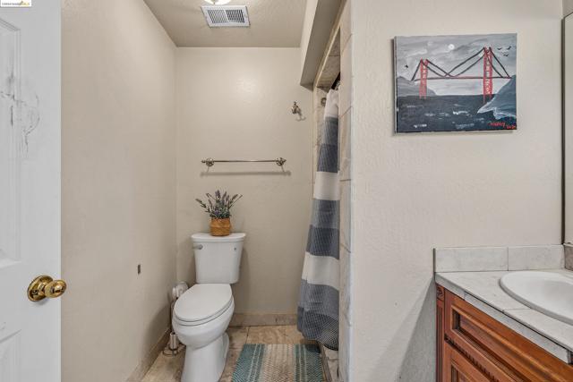 Image 25 of 42 For 28016 Whitestone Ct