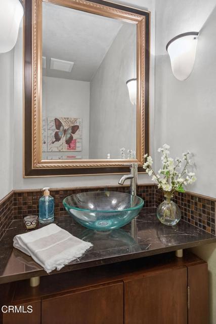 Detail Gallery Image 22 of 62 For 1610 Edgewater Ln, Camarillo,  CA 93010 - 3 Beds | 2/1 Baths