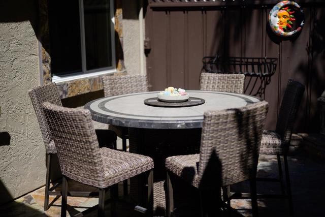 307 Sidesaddle Circle, Scotts Valley CA: https://media.crmls.org/mediaz/504b71c9-1a4c-474f-9648-bf90c21491f4.jpg