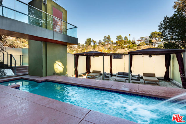 2738 Rinconia Drive, Los Angeles CA: https://media.crmls.org/mediaz/504cdf02-dcc7-496b-8d10-35c8c4802909.jpg