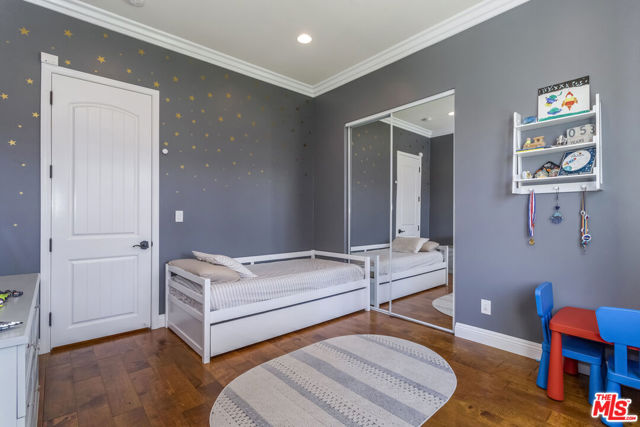 4728 Vesper Avenue, Sherman Oaks CA: https://media.crmls.org/mediaz/504d0b6e-80a0-4af2-98bb-484f0cae8029.jpg