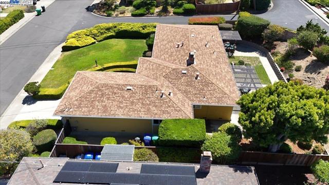 25631 Paul Ct, Hayward CA: https://media.crmls.org/mediaz/504e5919-bc60-4406-a71b-b0e49c9f5732.jpg