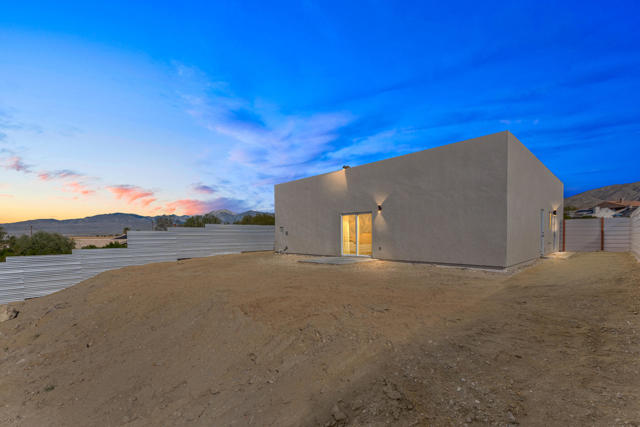 66 677 12 Th Street, Desert Hot Springs CA: https://media.crmls.org/mediaz/504eef3b-8f46-4c90-8407-8e50f9ea2a1b.jpg