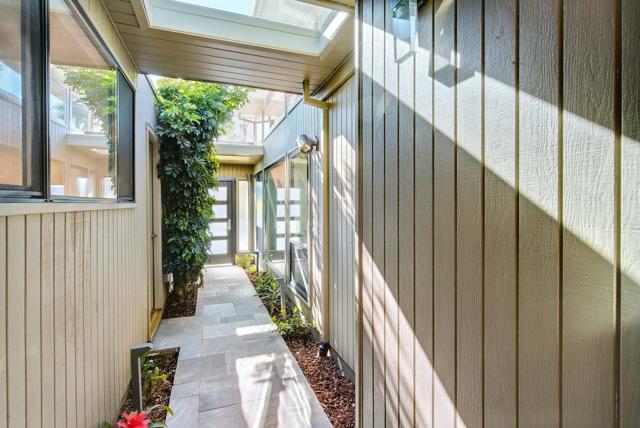 938 Ferngrove Drive, Cupertino CA: https://media.crmls.org/mediaz/504f22c8-0bce-4c56-965d-42090d85a3b7.jpg