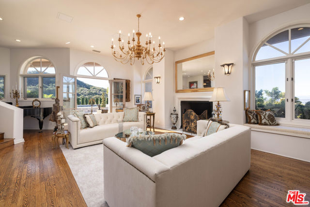 Drew Fenton | 415 Stunt Road Calabasas CA | MLS: 7285936