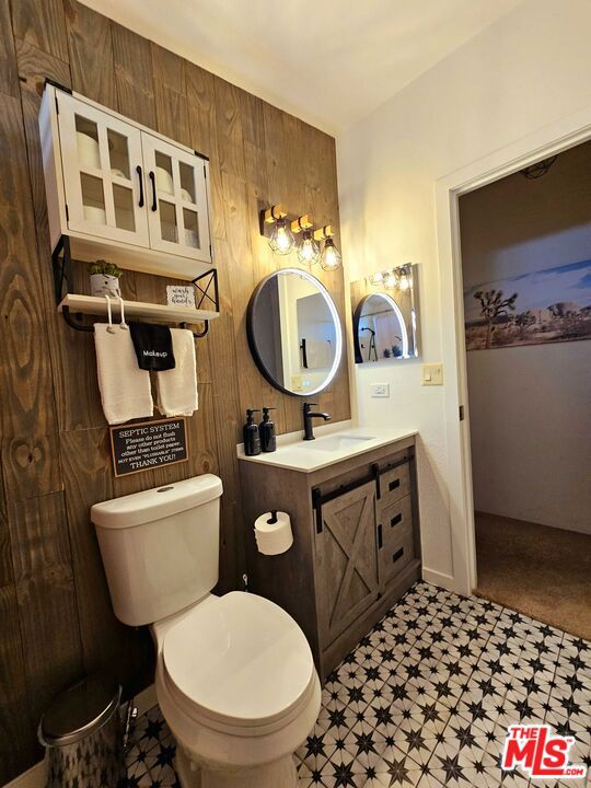 3838 Indian Cove Road,  CA: https://media.crmls.org/mediaz/504ffca9-09c0-4799-902f-51993d86f104.jpg