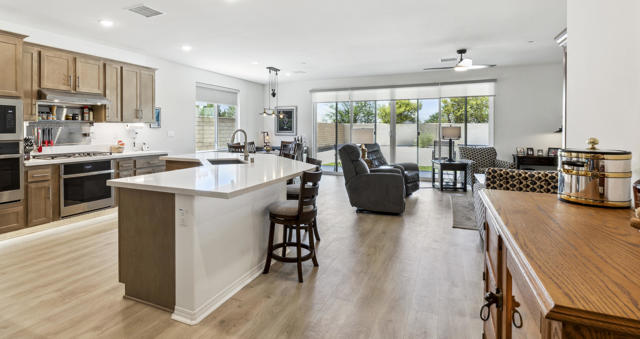 42801 Torno Place, Indio CA: https://media.crmls.org/mediaz/50503795-dfb4-4277-9673-8bdf86763741.jpg