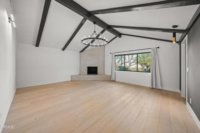 9518 Forbes Avenue, Northridge CA: https://media.crmls.org/mediaz/5050d3d4-e956-49eb-9fbc-46be79d3ec1d.jpg