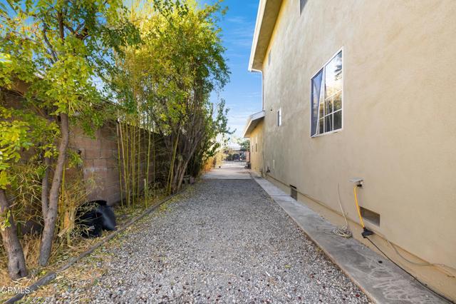 Detail Gallery Image 29 of 30 For 6239 Ethel Ave, Van Nuys,  CA 91401 - 6 Beds | 5 Baths