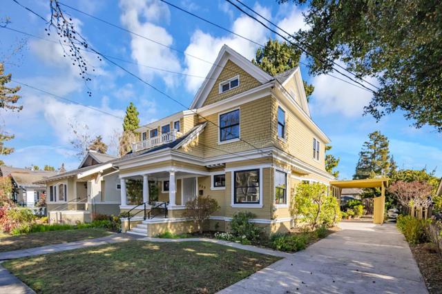 333 Waverley Street, Palo Alto CA: https://media.crmls.org/mediaz/50525a15-c95b-4865-873f-59774000dabe.jpg
