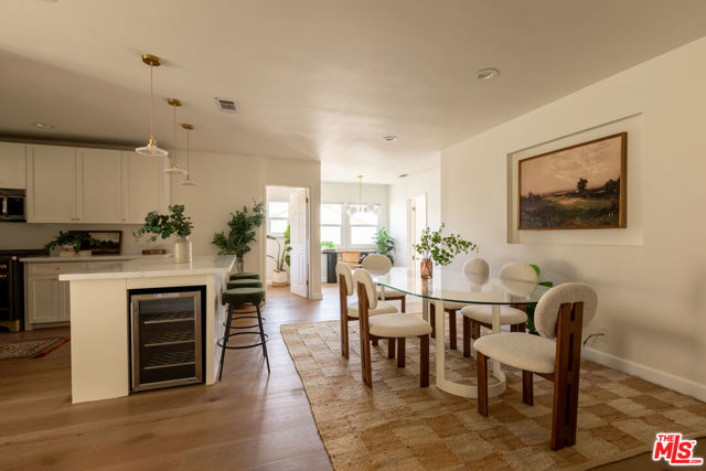 5018 Valleydale Avenue, Los Angeles CA: https://media.crmls.org/mediaz/5053b1a2-8aef-45d2-bafc-55a90b70f2a8.jpg
