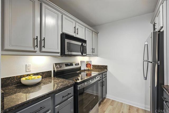 5252 Orange Avenue, San Diego CA: https://media.crmls.org/mediaz/5053b5c0-d312-4ff1-a78f-1096f9392d8c.jpg