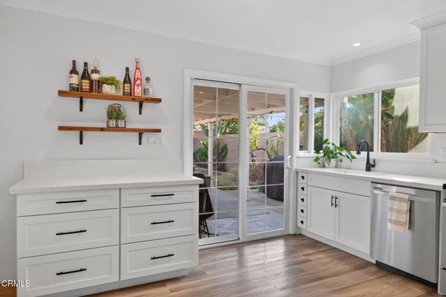 86 Willey Street, Ojai CA: https://media.crmls.org/mediaz/5055993b-a309-41da-940a-6a25b3dd7f92.jpg