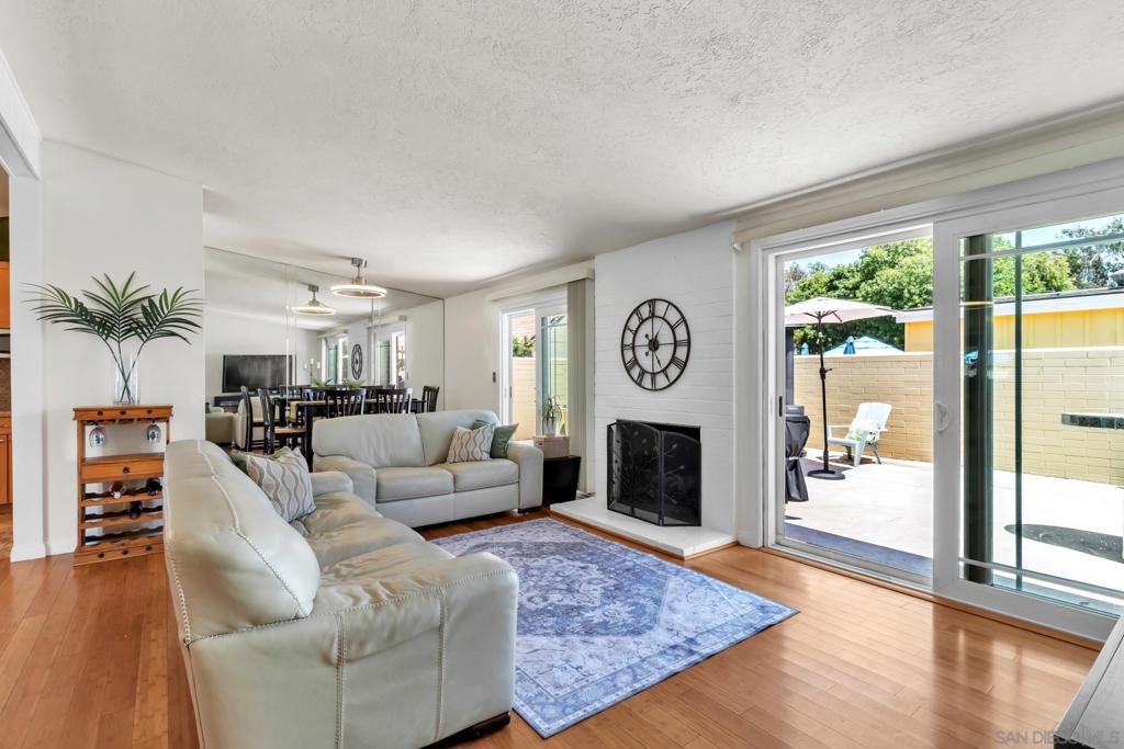 3031 Larkin Pl - photo 3