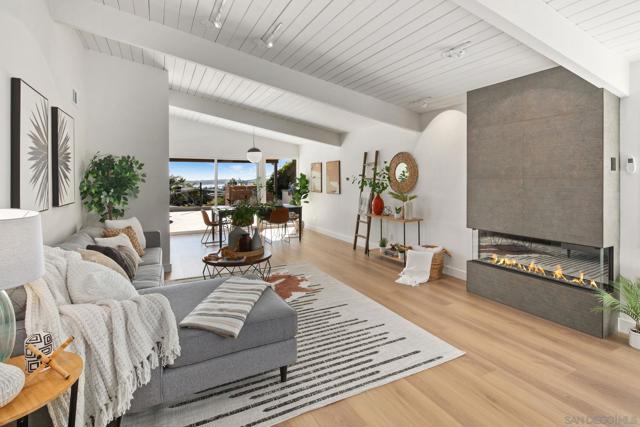 2561 Loring st, San Diego CA: https://media.crmls.org/mediaz/5055e56c-f546-4c5e-aaa3-0623e75e1c4b.jpg