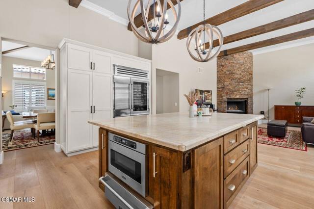 2427 Springbrook Street, Thousand Oaks CA: https://media.crmls.org/mediaz/5058e1a7-a66d-42bb-8998-f50c09c955bd.jpg