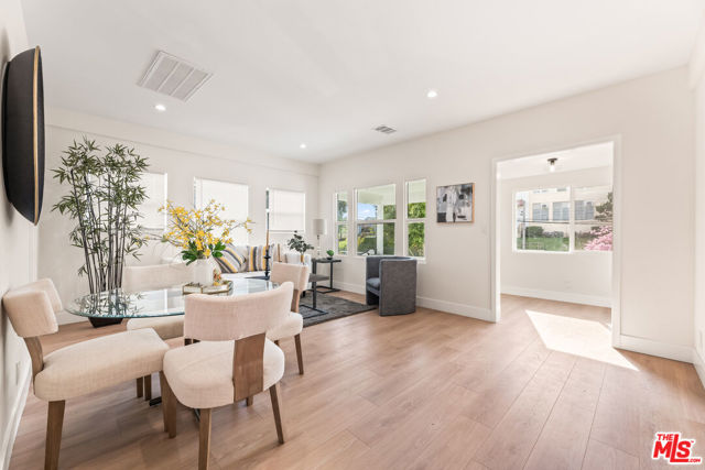 426 N Pacific Avenue, San Pedro CA: https://media.crmls.org/mediaz/505b152e-484b-4a8d-b075-a3119cbbde07.jpg