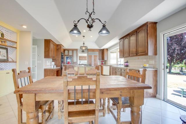 160 Tevis Trail, Hollister CA: https://media.crmls.org/mediaz/505b9679-8782-4ec9-8b14-f21dde1dc352.jpg