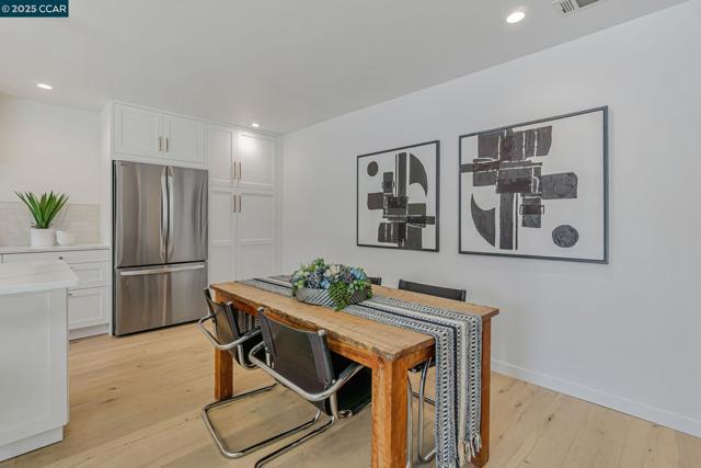 503 Vine Hill Way, Martinez CA: https://media.crmls.org/mediaz/505d2de7-e31c-4cbf-bae2-fb8e9e4e14fd.jpg