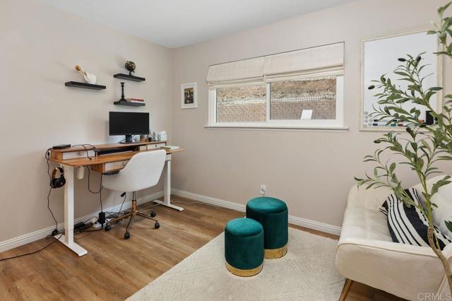 833 Halecrest Drive, Chula Vista CA: https://media.crmls.org/mediaz/505d725e-0235-4e40-8bce-3cf23ed5b270.jpg