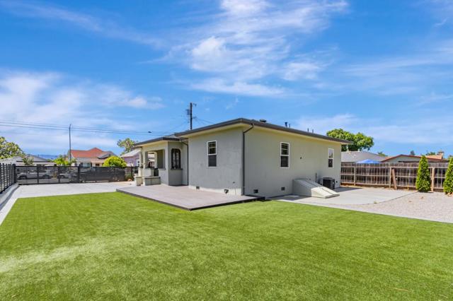 1148 Palm Street, San Jose CA: https://media.crmls.org/mediaz/505dedce-2a2c-491f-9fd5-16d8927f549c.jpg