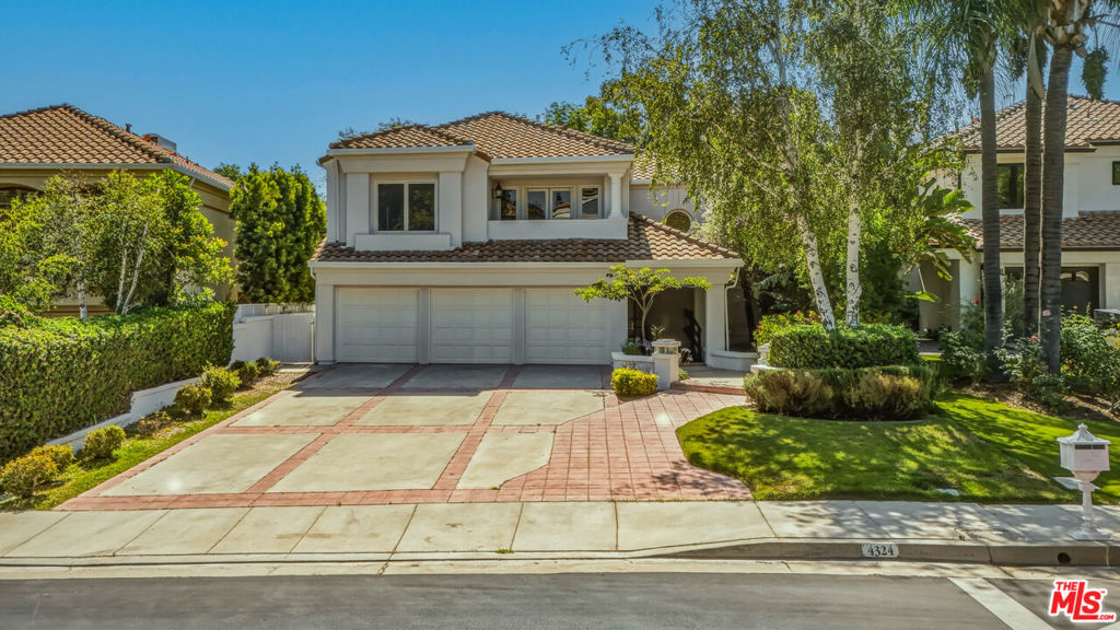 4324 Park Verdi