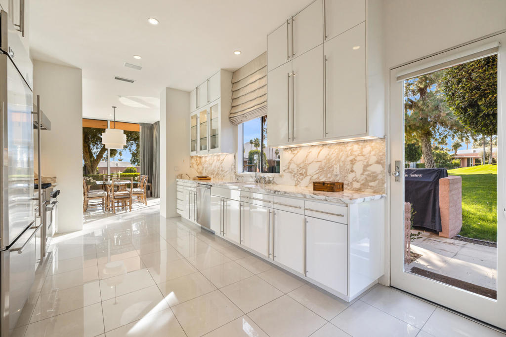 MLS #219138619DA image #10