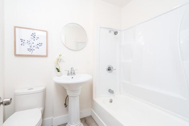 2036 E 20th Street, Oakland CA: https://media.crmls.org/mediaz/505f24c2-3668-4179-b22f-5b01c9f59fda.jpg