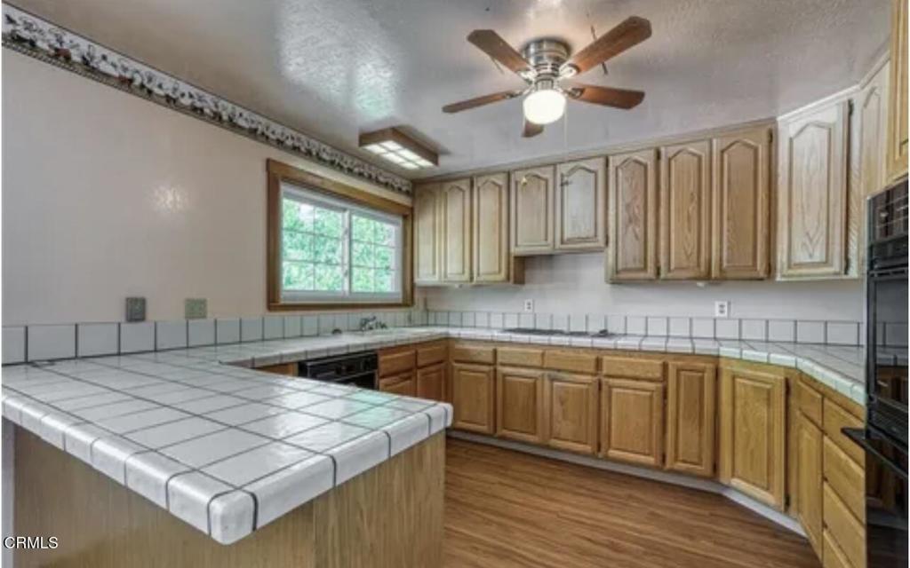 https://media.crmls.org/mediaz/505f55d1-1a2f-425c-8190-06f899dab454.jpg?preset=X-Large