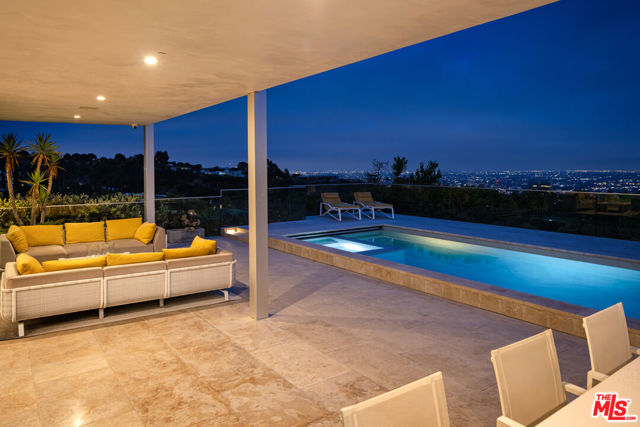 1476 Carla, Beverly Hills CA: https://media.crmls.org/mediaz/505f690d-4d42-4793-acd2-b3d985130713.jpg
