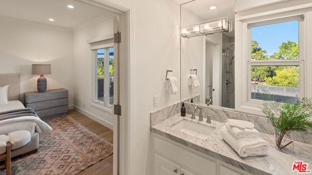 Drew Fenton | 3123 Stone Oak Drive Los Angeles CA | MLS: 7171865