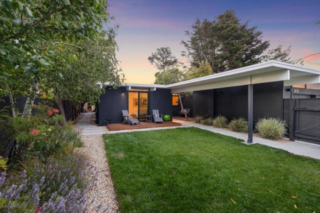 1651 Lexington, San Mateo CA: https://media.crmls.org/mediaz/5061b687-7ba1-4e24-ae43-307753a6621b.jpg