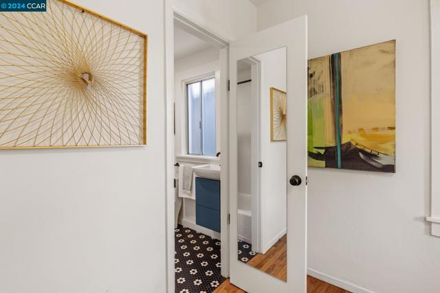 Image 20 of 38 For 1744 Addison Street