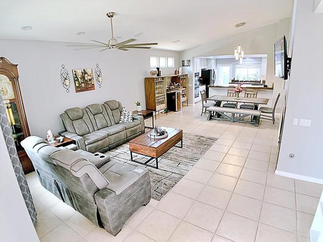 45120 Eagle Crest Court, Indio CA: https://media.crmls.org/mediaz/5062abac-b6ea-4d8e-9b1f-9e0d2d5e5b2f.jpg