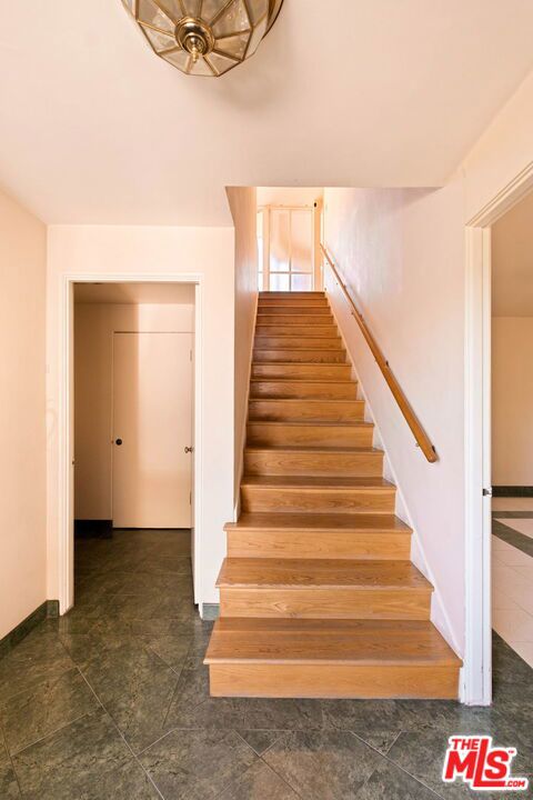 2470 Micheltorena Street photo 5