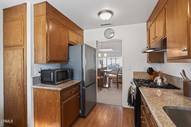 Detail Gallery Image 16 of 70 For 111 E Bay Bld, Port Hueneme,  CA 93041 - 2 Beds | 2 Baths