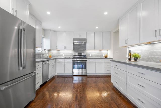 313 Del Rosa Way, San Mateo CA: https://media.crmls.org/mediaz/506507e2-b971-4c5c-a020-90b1ca56e593.jpg
