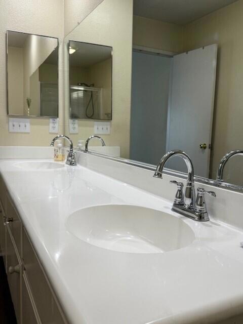82596 Lincoln Drive Drive, Indio CA: https://media.crmls.org/mediaz/50653e13-d1d0-4798-bbd7-4efa4c6fcf7a.jpg