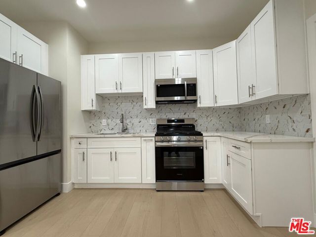 15916 Bahama Street, North Hills CA: https://media.crmls.org/mediaz/5065836c-6920-4c27-97f0-1c7aa0274f31.jpg