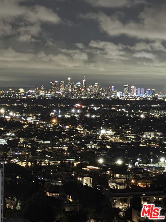 3 Bed Home for Sale in Los Angeles, California
