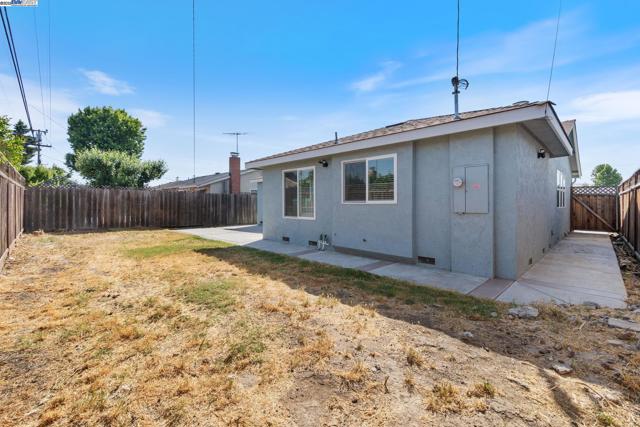 4643 sloan, Fremont CA: https://media.crmls.org/mediaz/5065de06-db61-4d6a-9293-41820d5286ba.jpg
