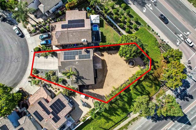 4871 Seascape Dr, Oceanside CA: https://media.crmls.org/mediaz/50675d9b-4ad5-4efd-aacf-3cf610affce9.jpg