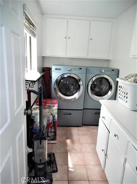 627 Guadalupe Avenue, Redondo Beach, California 90277, 2 Bedrooms Bedrooms, ,2 BathroomsBathrooms,Residential,Sold,Guadalupe,525748
