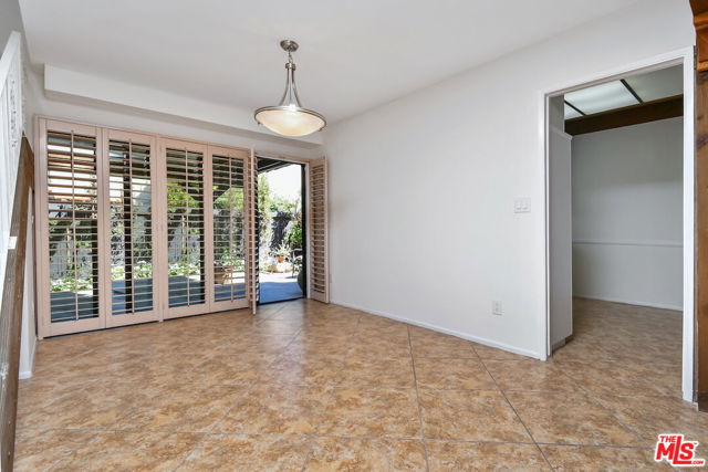 10126 Reseda Boulevard, 112 photo 2