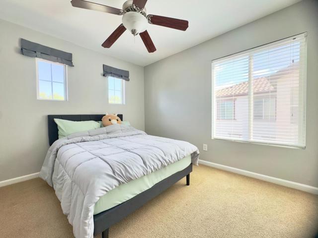 9562 E Park Drive, Elk Grove CA: https://media.crmls.org/mediaz/5067be3d-8693-4ea3-a5a8-77c7215cb408.jpg
